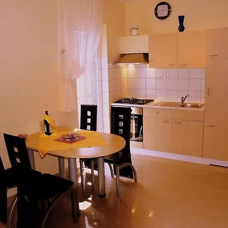 In With Balcony, Air Conditioning, Wi-fi Rovinj