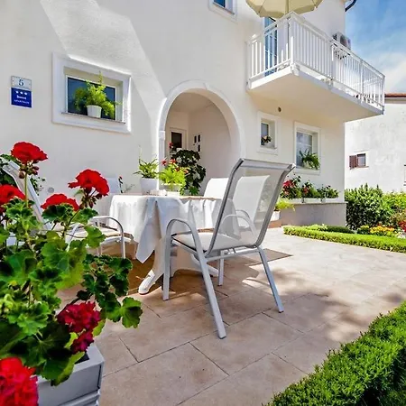 In With Balcony, Air Conditioning, Wi-fi * Rovinj